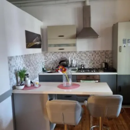 شقة Apartament Blisko Plazy